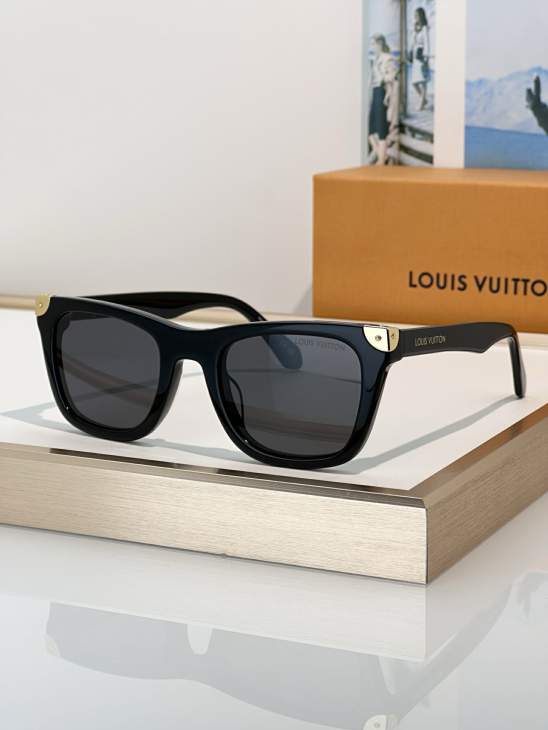 Picture of Louis Vuitton Sunglasses _SKUfw81854211fw